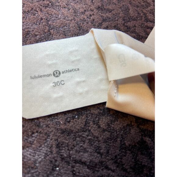 Lululemon Like Nothing Bra . - Picture 9 of 9